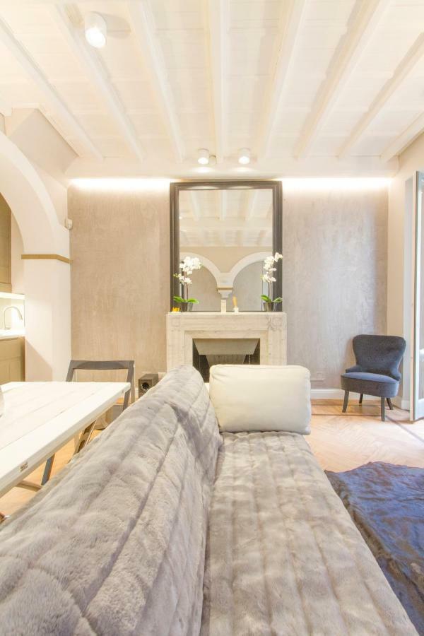 Apartamento Elegante E Completamente Arredato In Duomo *