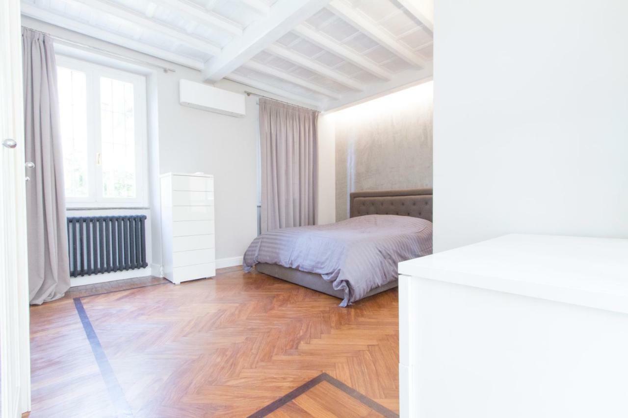 Elegante E Completamente Arredato In Duomo Apartamento *